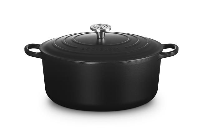 Le Creuset Cast Iron Signature Round Casserole