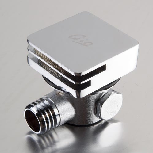 Gio Plumbing Gio Spout Nikki Square
