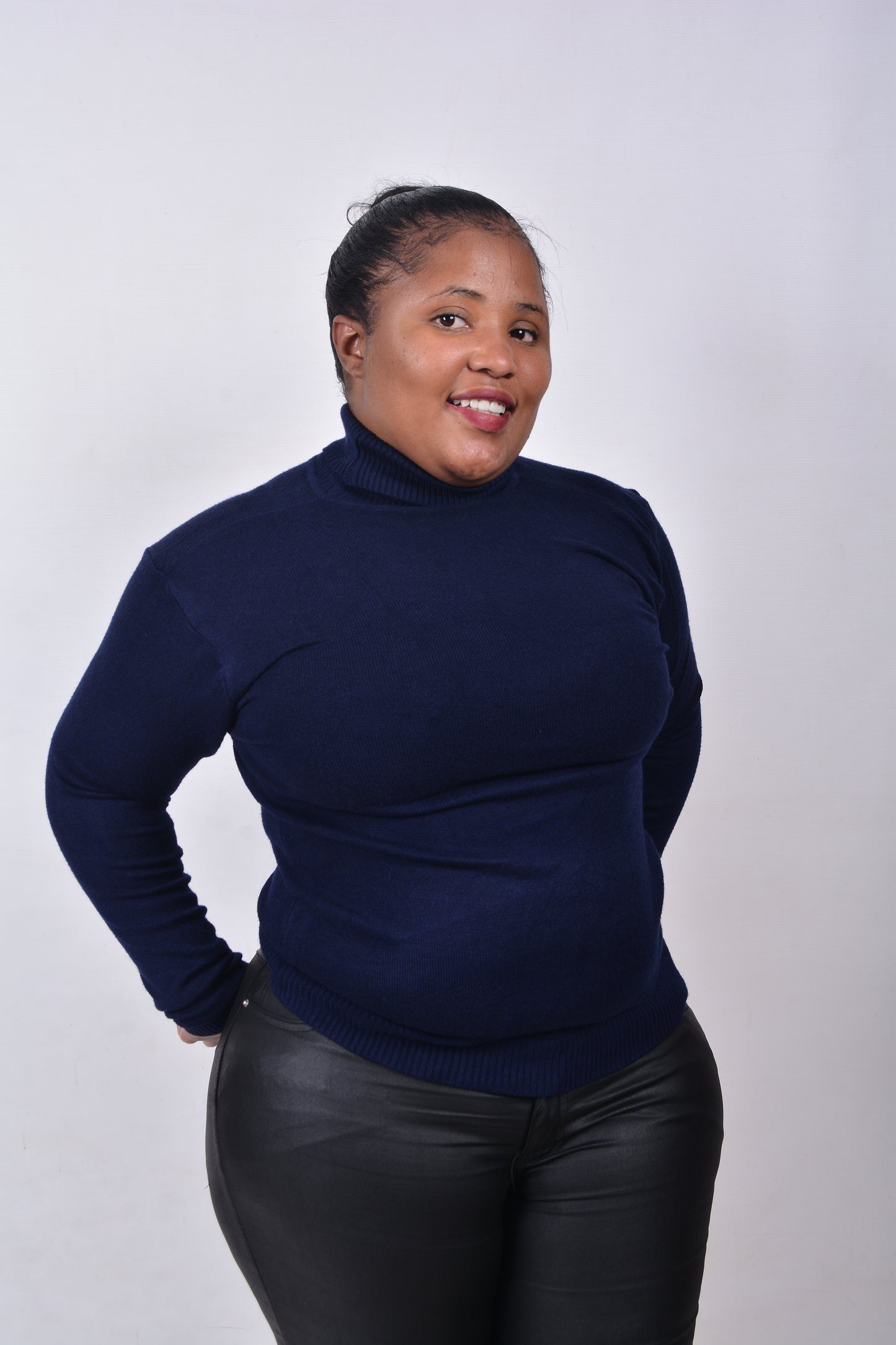 T8266 Unisex Long Sleeved Navy Blue Woollen Turtle Neck