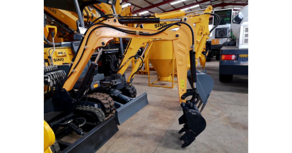 Excavator 800kg Diesel