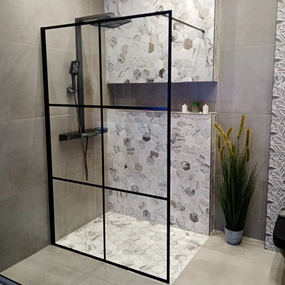 Aquatec Screen Blk Cottage Pane 1200 (6 Block)