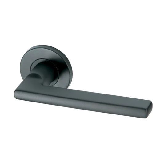 QS Lever Handle Form Pello Matt Black
