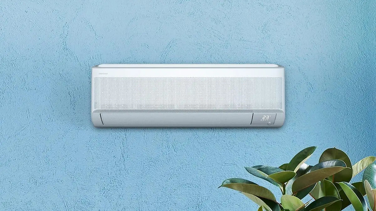 Samsung 18000BTU WindFree Air Conditioner- AR80F18CADW/FA