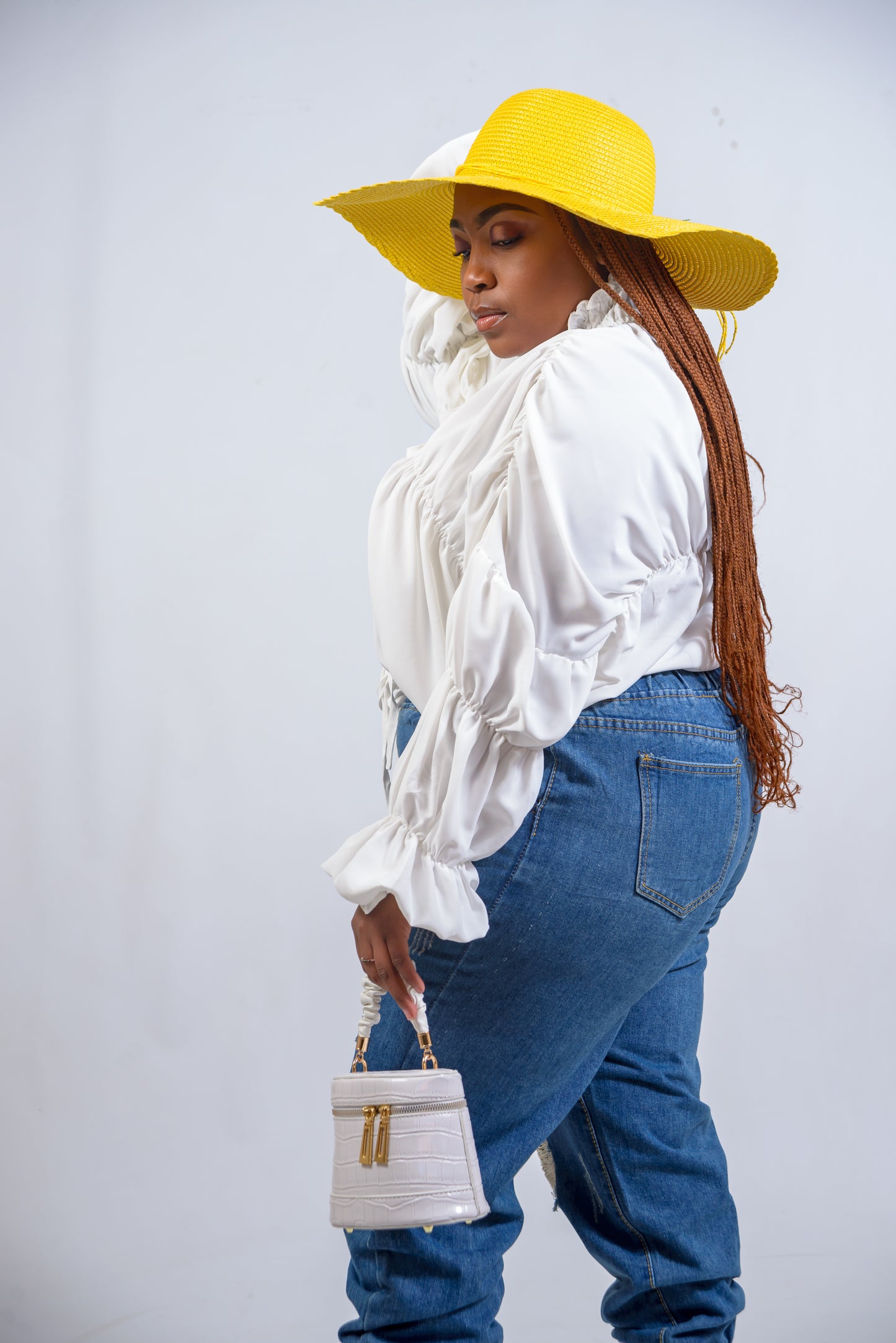 Women's Torn Jogger Jeans