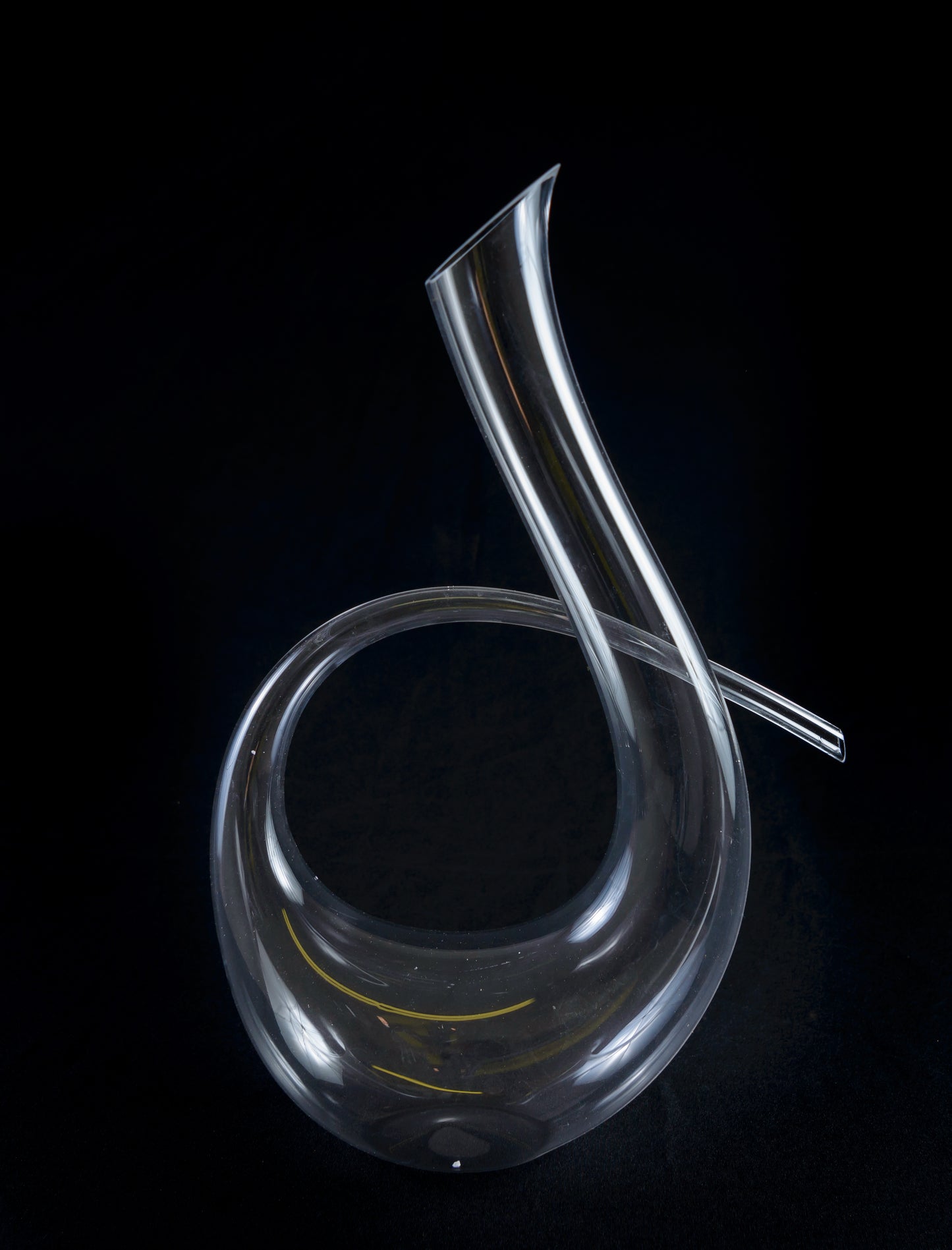 Clear Twisted Wine Decanter