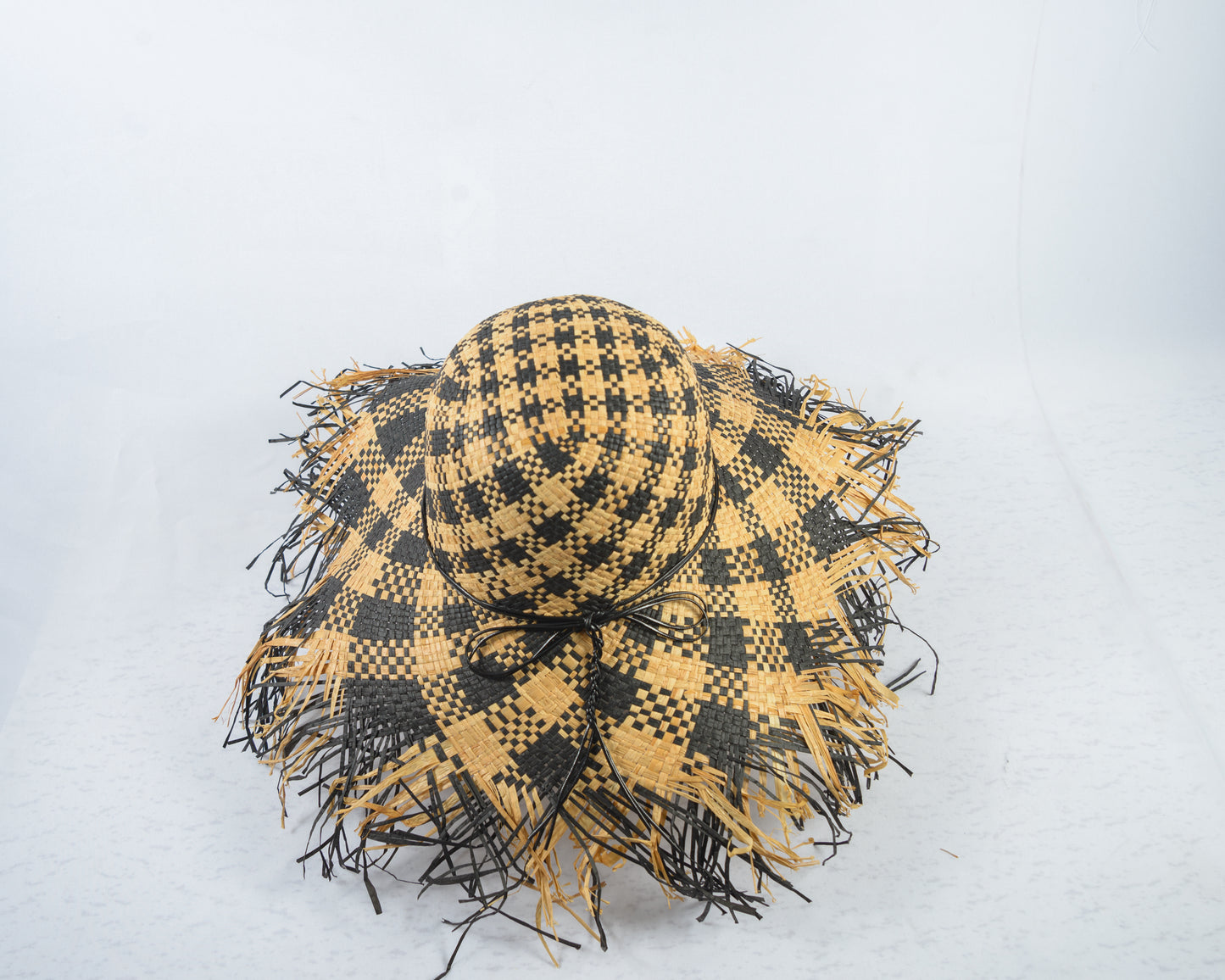ROUGH EDGED SUMMER HAT
