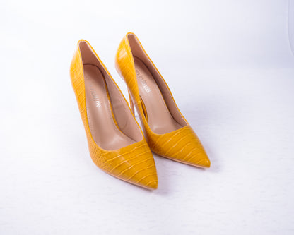 Pointy Nose Snake Skin Stiletto