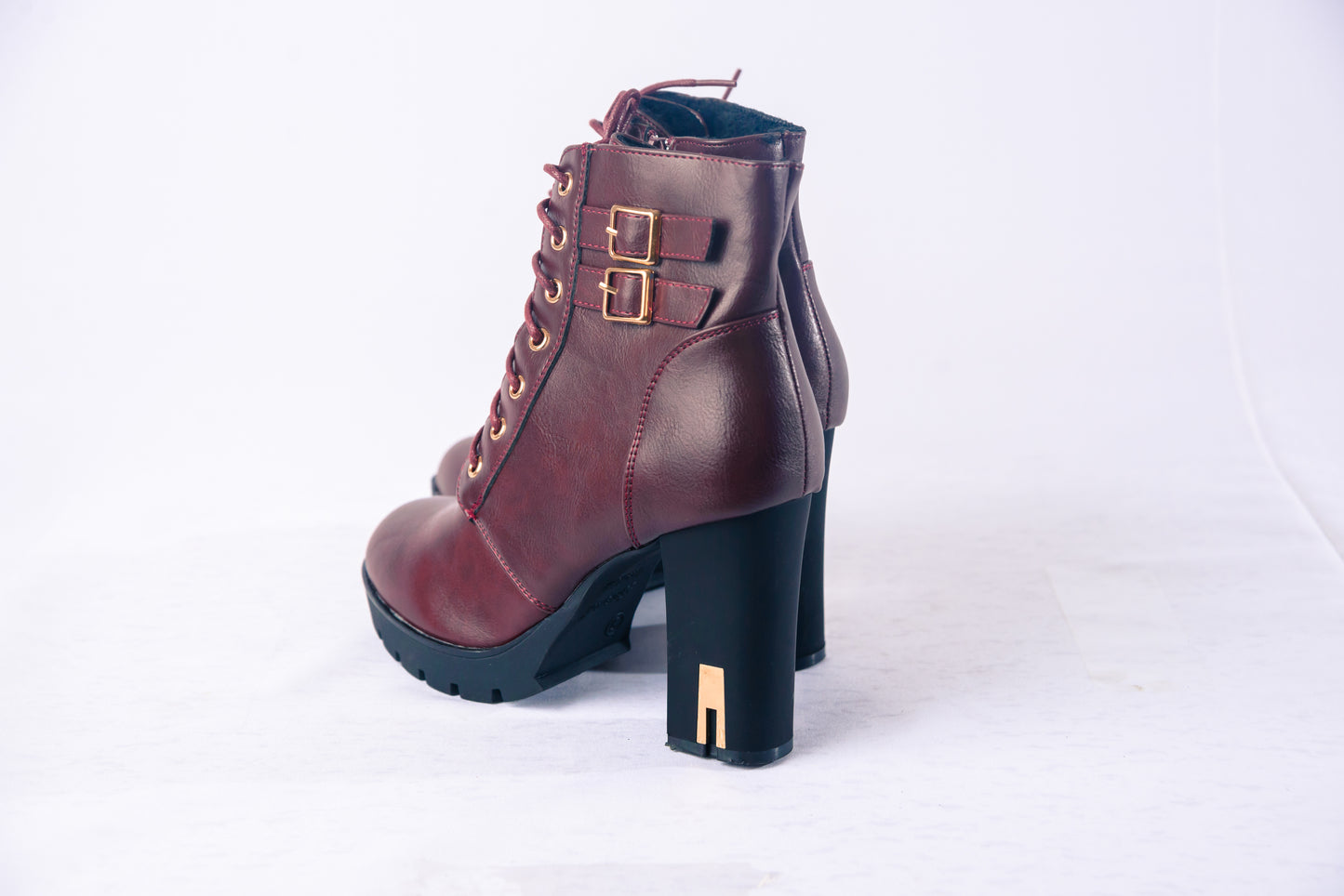 Women's Lace-up Boots